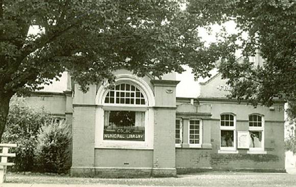B2341 Municipal Library Colac