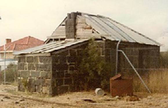 B4056 Stone Bakehouse