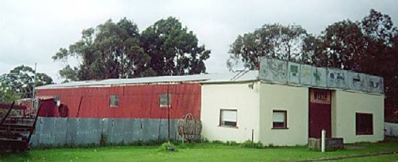 B7134 World War 11 Army Hut