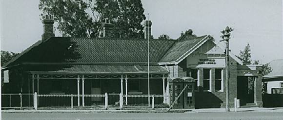 B2727 Post Office Mansfield