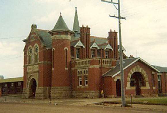 B2382 Court House Bairnsdale