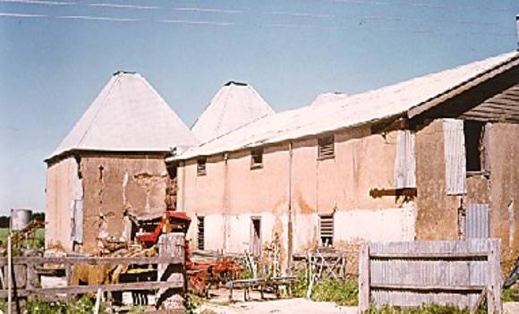 B3382 Madresfield Hop Kilns