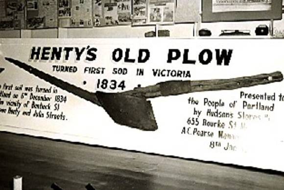 B2494 Henty Plough