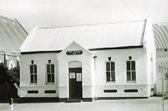 B2709 Free Library 