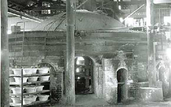 B2816 Bendigo Pottery