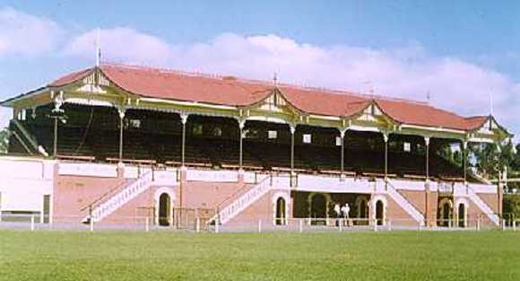 B6065 Grandstand Queen Elizabeth Oval