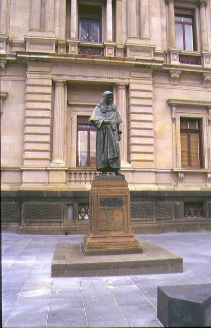 treasury reserve precinct spring street st andrews place & treasury place highbotham statue mar1999