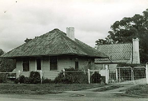 B2635 House
