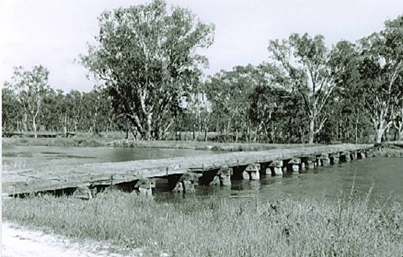 B7031 Murchison rail bridge  