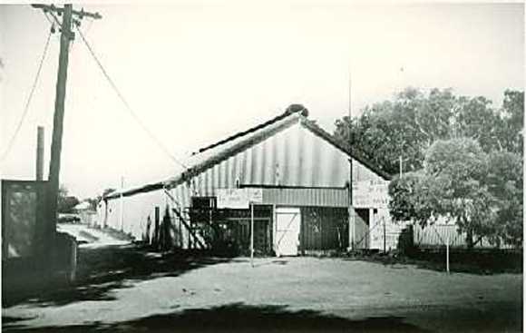B5938 Ronnings Blacksmith Shop 