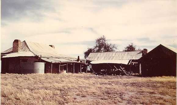 B2263 Former Albacutya Homestead 