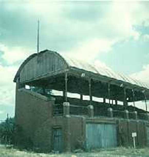 B4352 Grandstand Baarmutha Park 