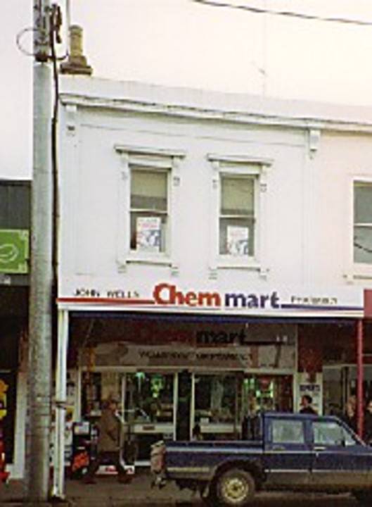 B6697 Wells Pharmacy