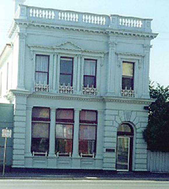B6742 Savings Bank
