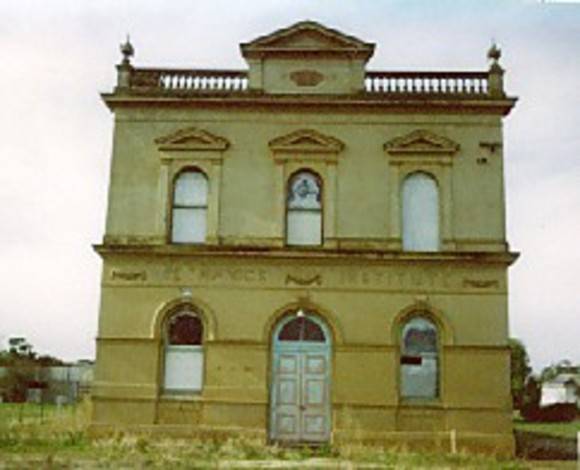 B4123 Former Mechanics' Institute 