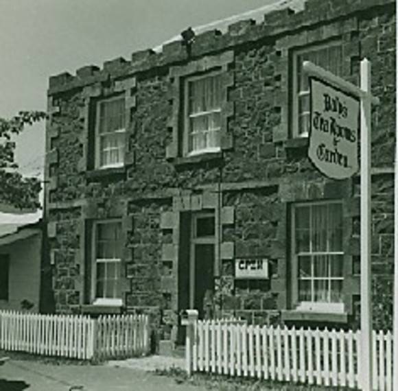 B1687 Fmr Daly's Tea Rooms 157 Inglis St Ballan