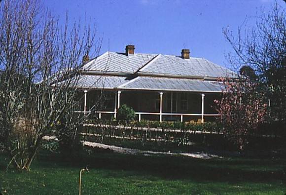 B3156 Emly Park Homestead 