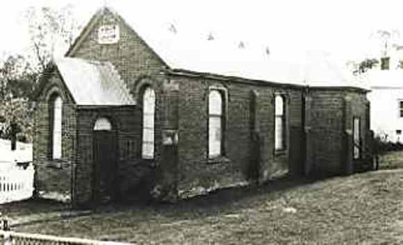 B4034 Welsh Congregational Church