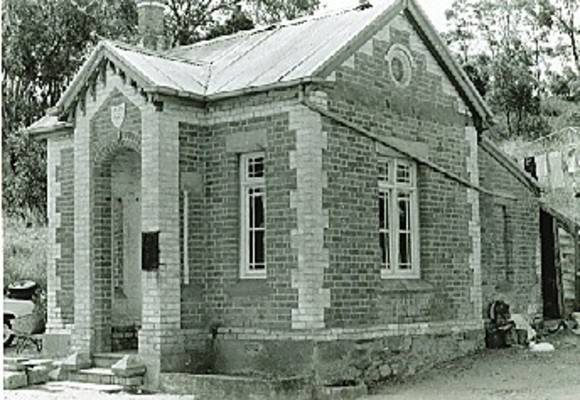 B2293 Cemetery Office 