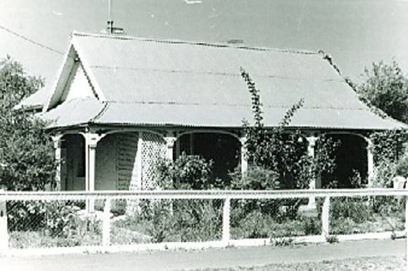 B2005 House 