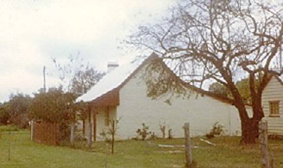 B4611 Cottage 