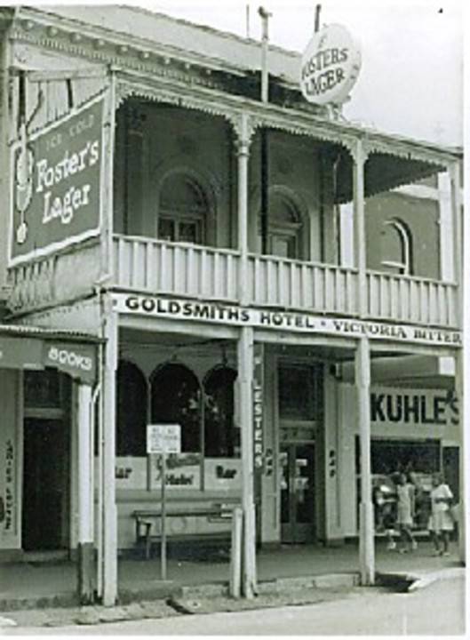 B2490 Goldsmith's Hotel Mostyn St Castlemaine