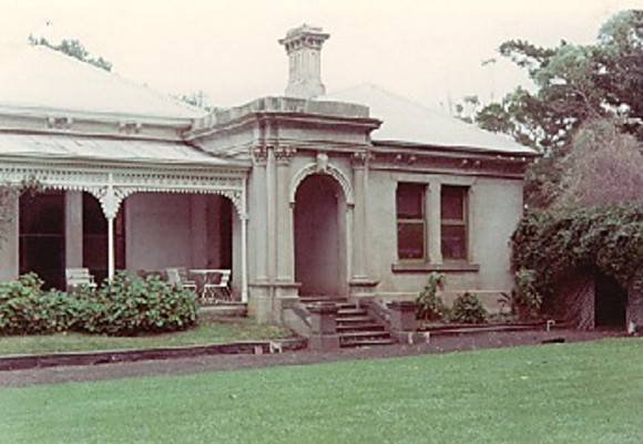 B2324 Mt Fyans Homestead