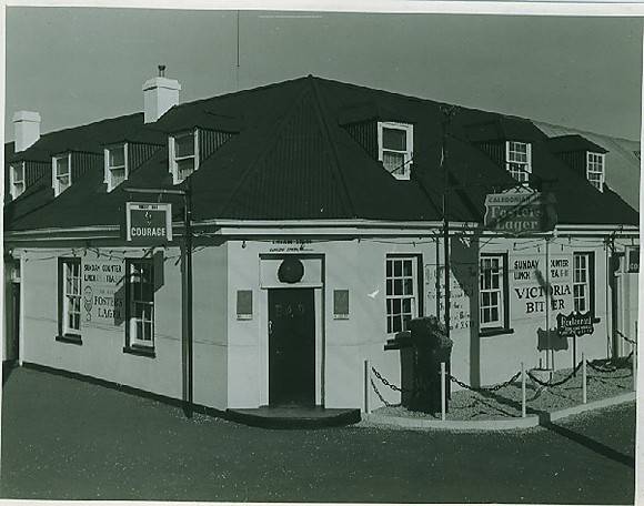 B0763 Caledonian Hotel