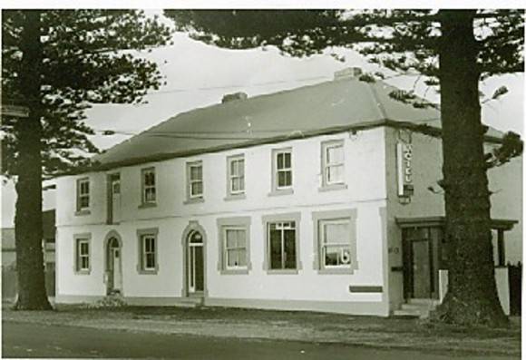 B0961 Douglas House