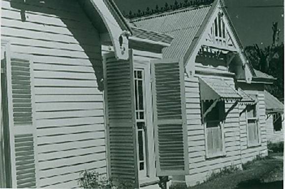 B3570 Navarre Station
