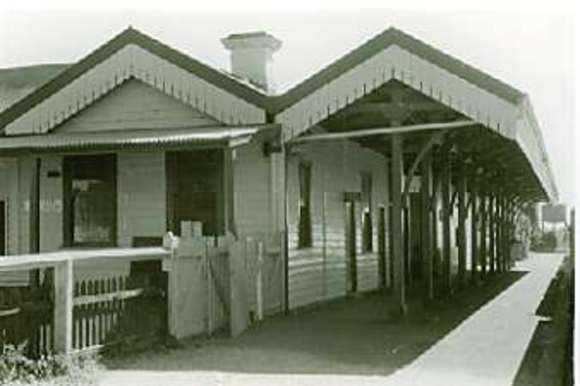 B5075 Railway Station