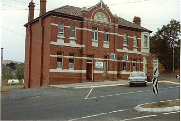 B5561 Victoria Hotel
