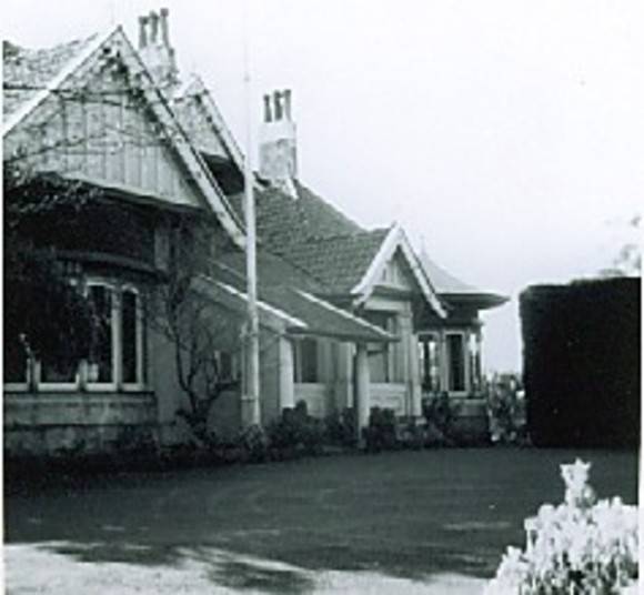 B4151 Myrniong School