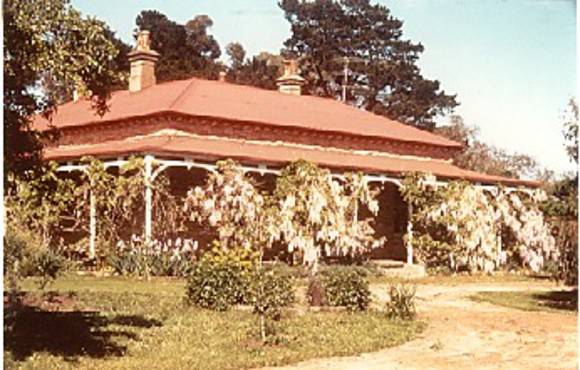 B2851 Glenisla, Cavendish