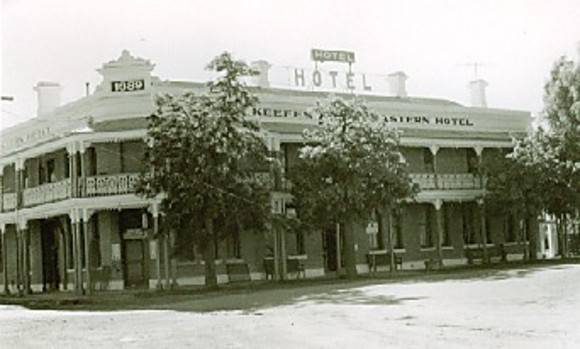 b5173 O'Keefe's North Eastern Hotel De Boos St Euroa