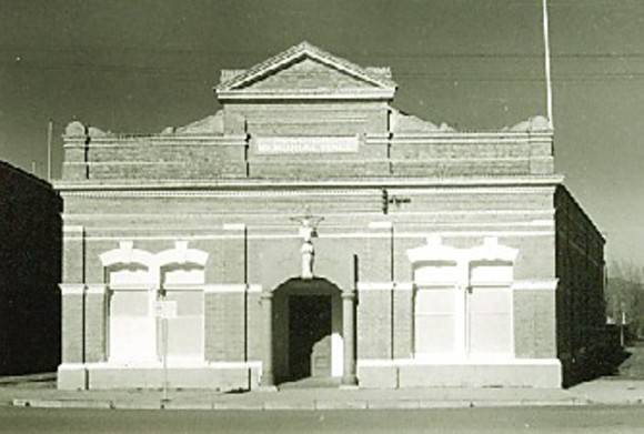 B5240 Soldiers Memorial Hall 