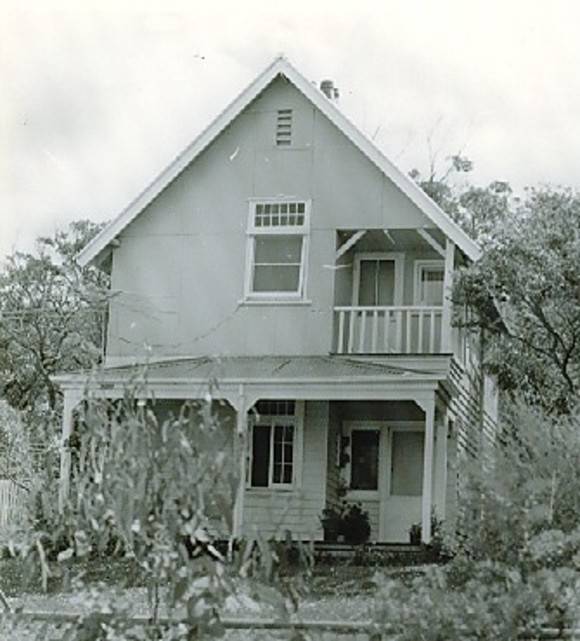 B4592 School Teacher's Residence 