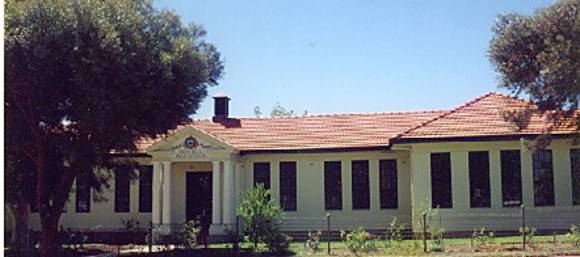 B7152 High School 