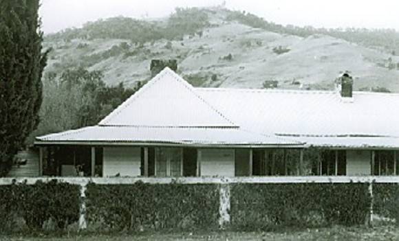B2273 Walwa Homestead  Walwa