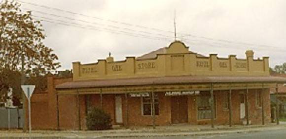 B4915 Royal Oak Store 