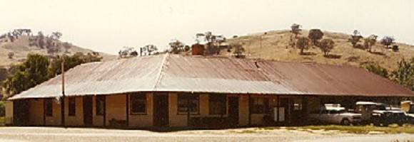 B2426 Dargo Hotel 