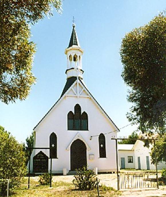 B3569 St John's Lutheran Church 