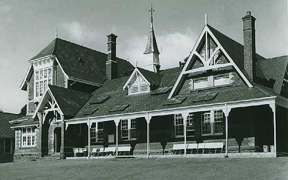 B4698 Primary School No 2120