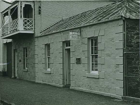 B1900 Specimen Cottage