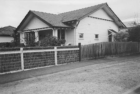1556 - Brimbank City Council Post-contact Cultural Heritage Study 1998
