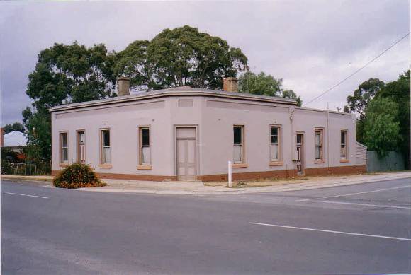 SD/087 - Former Railway Hotel, 15 Kings Avenue, ST ARNAUD