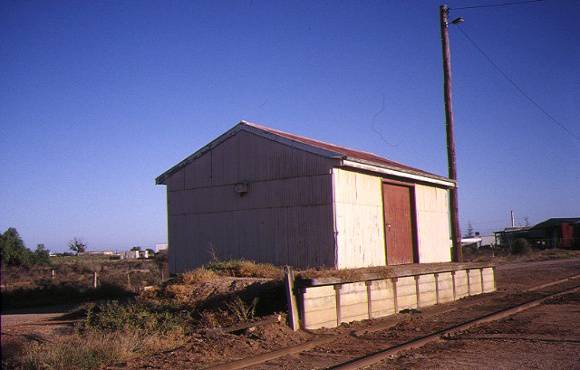 irymple railway station irymple avenue irymple goods shed apr1995