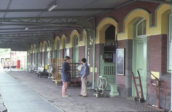korumburra railway station complex station street korunburra platform view may1984