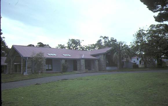 1 woodlands homestead stables & outbuildings oaklands junction tullamarine front view of homestead