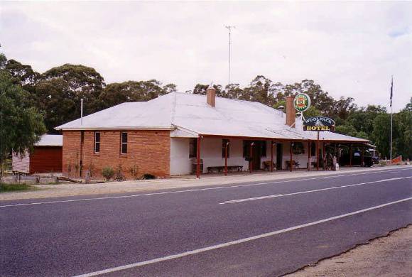 SD 251 - Woolpack Hotel, Sunraysia Highway, ST ARNAUD